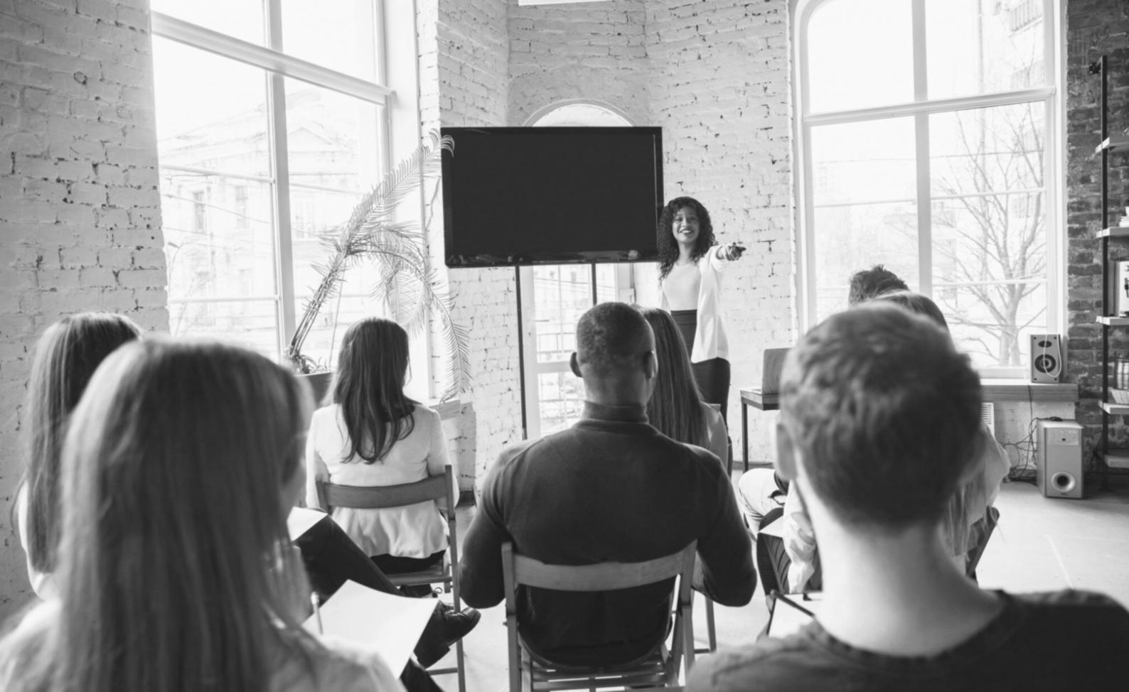 Praktische Finanzanalyse mit realen Geschäftsdaten